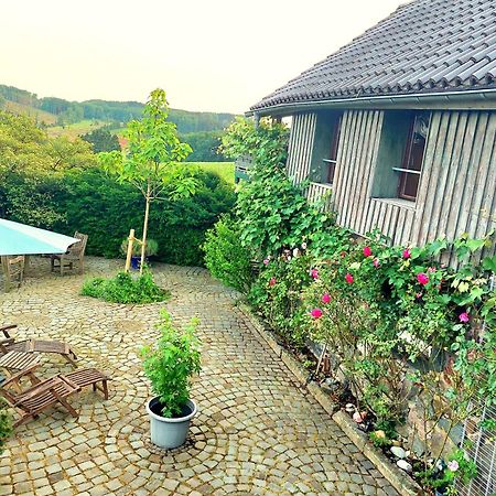 Kleines Cottage mitten in der Natur mit eigener Terrasse und Sonnenbalkon Halver Exterior foto