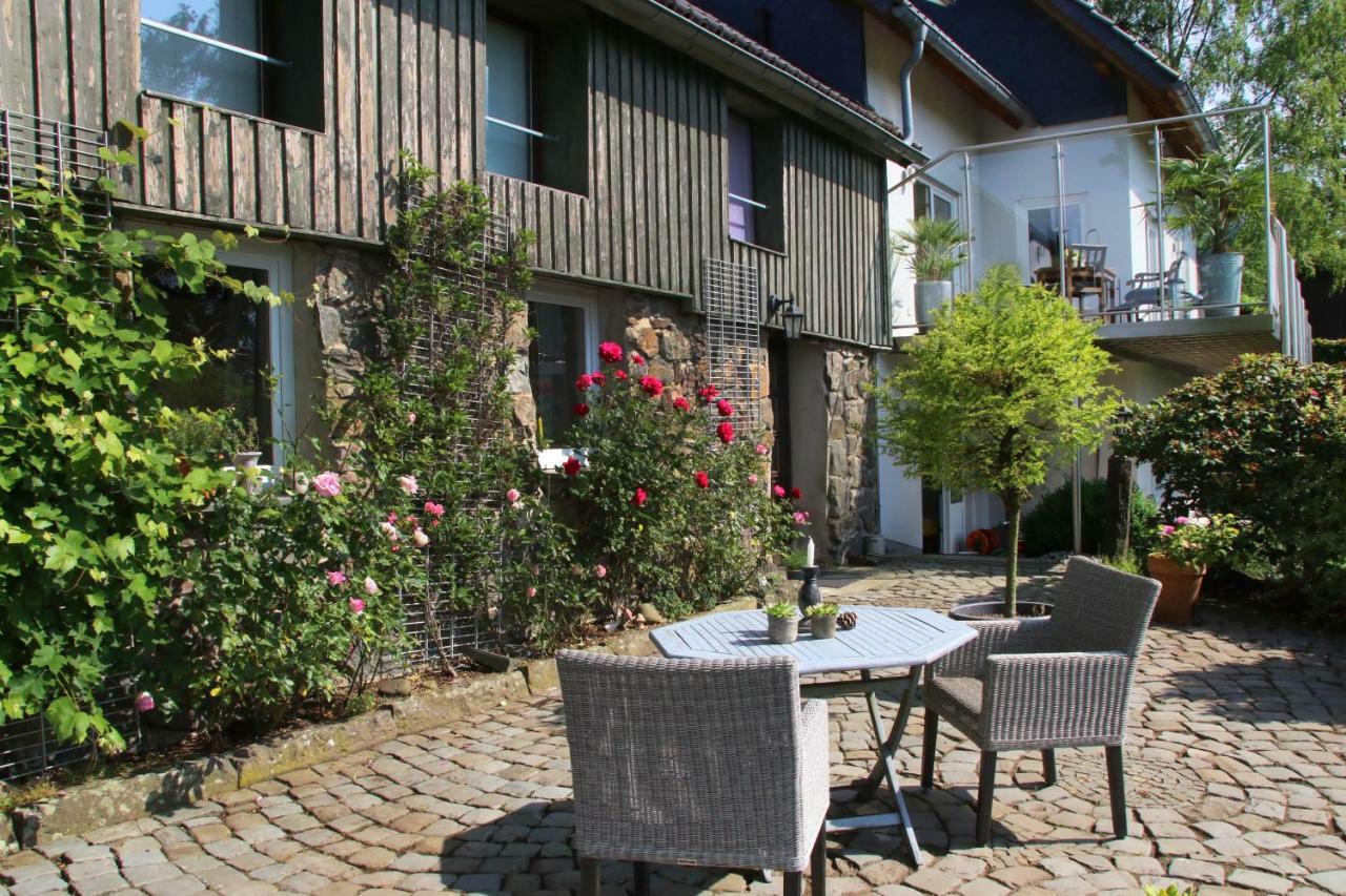 Kleines Cottage mitten in der Natur mit eigener Terrasse und Sonnenbalkon Halver Exterior foto